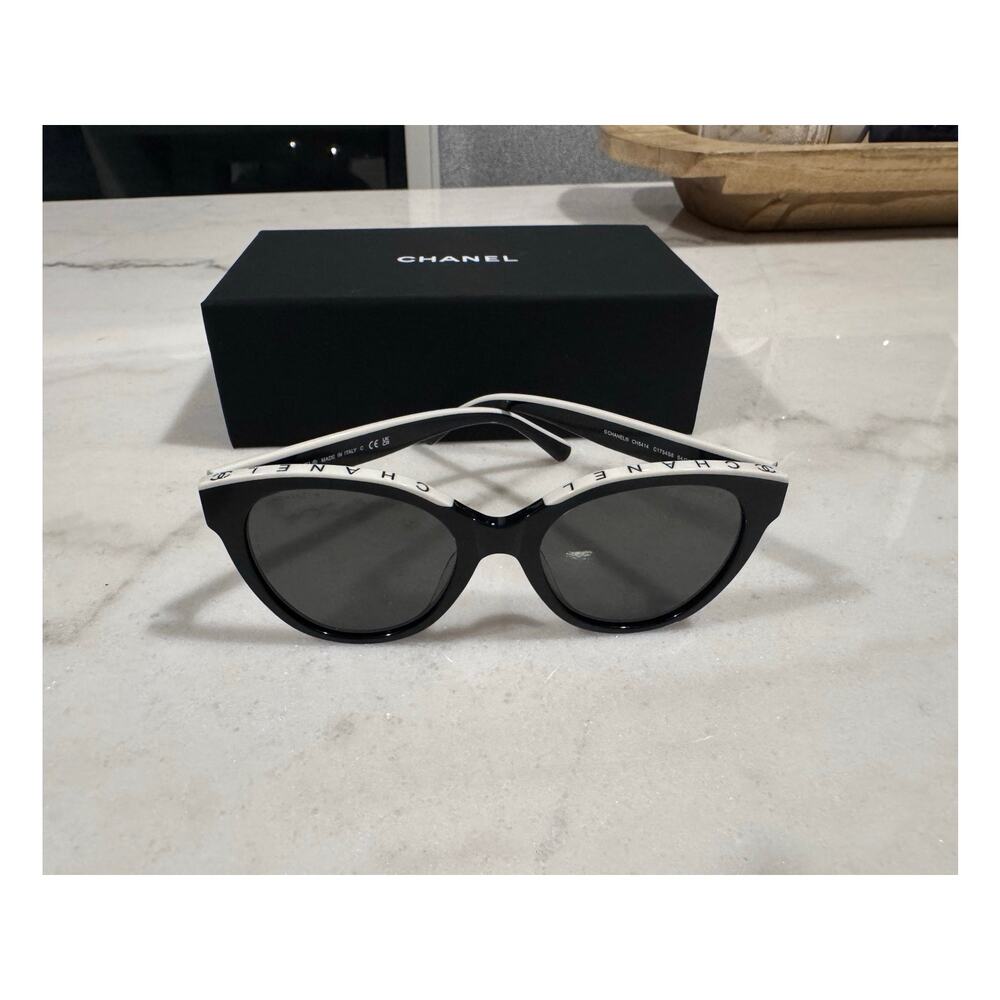 Chanel Butterfly Sunglasses Black White Logo 54-20-145 NEW CH5414
